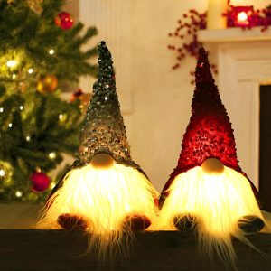 Švytintis Kalėdų elfas | GNOMEK